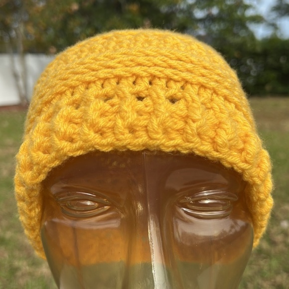 New hand crafted slouchy hat / beanie hat - Picture 8 of 8